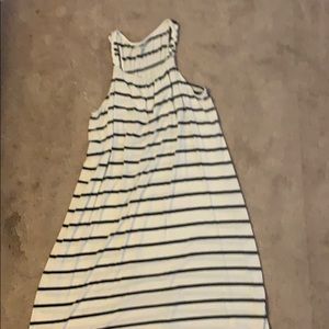 Liz Lange striped maternity shift dress